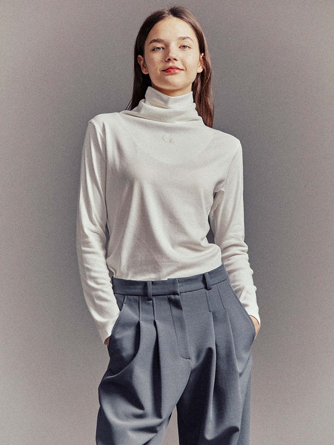 LOOSE TURTLE NECK TOP/IVORY